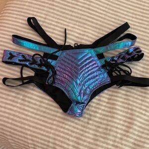 Club Exx Iridescent Strappy bikini/short